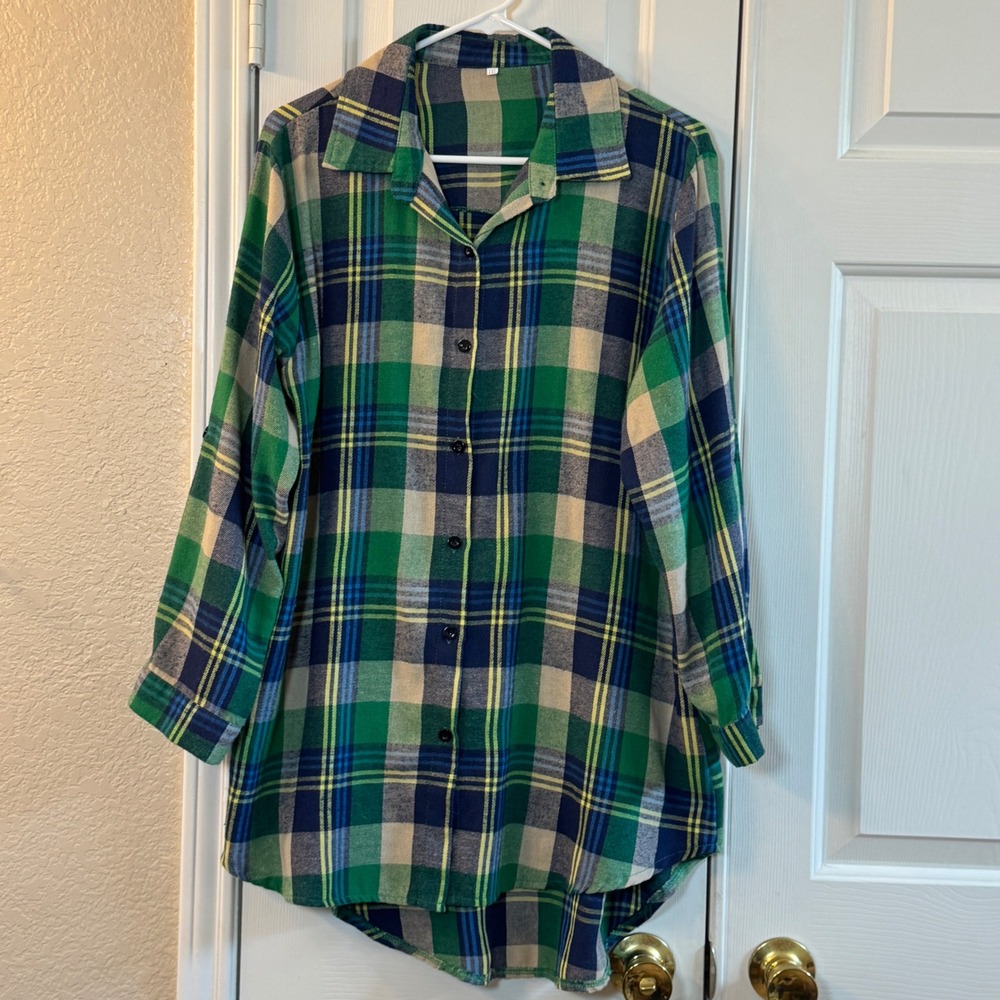 Long Button Down Tunic Shacket Top Womens Size 1XL: Green Blue And Tan Plaid